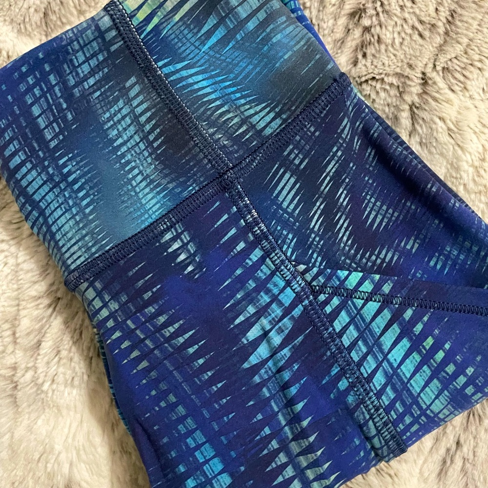 Lululemon High-Waisted Pocket Leggings 25”